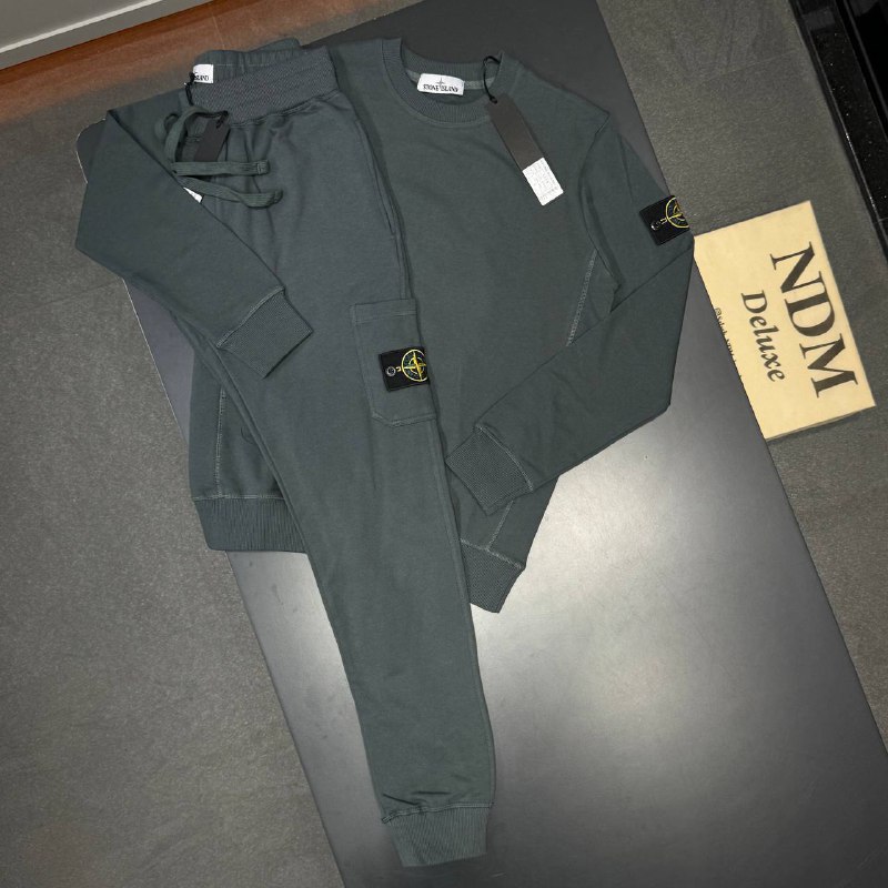Men tracksuit