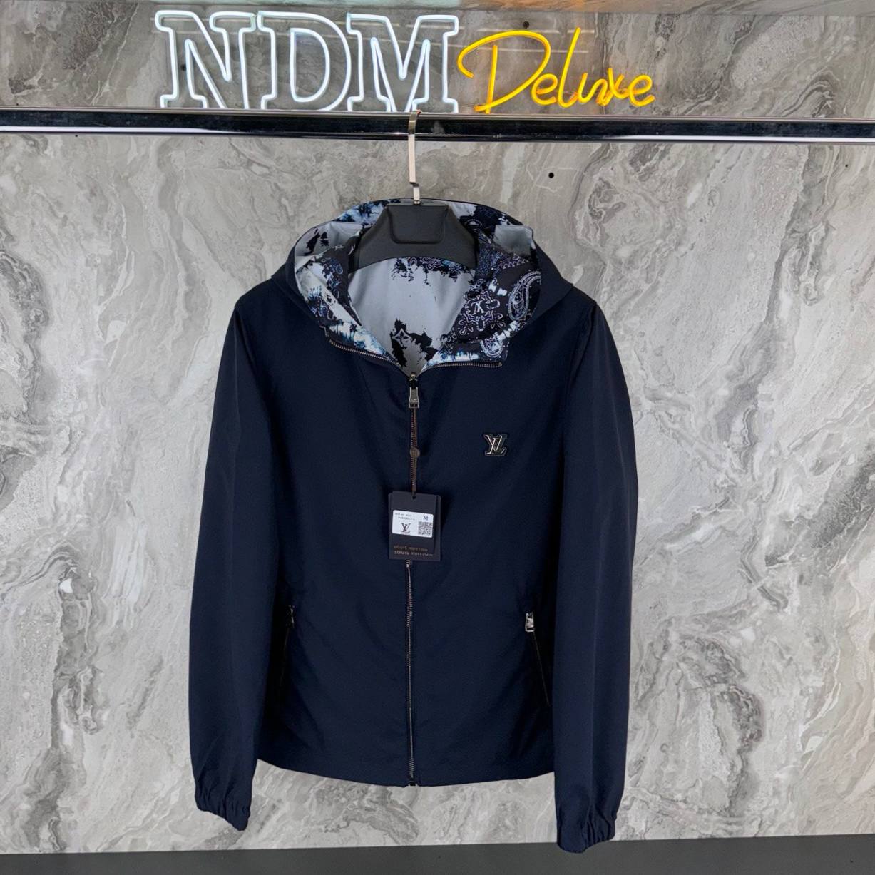 Men reversible windbreaker