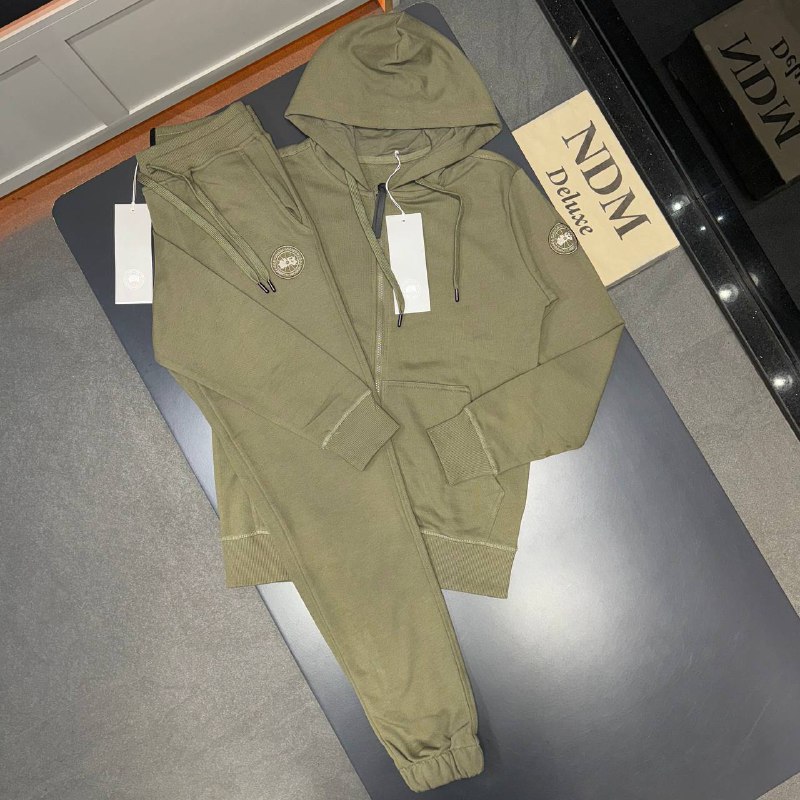 Men tracksuit