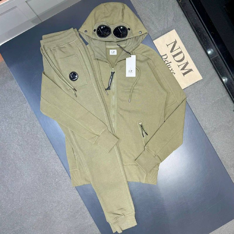 Men tracksuit