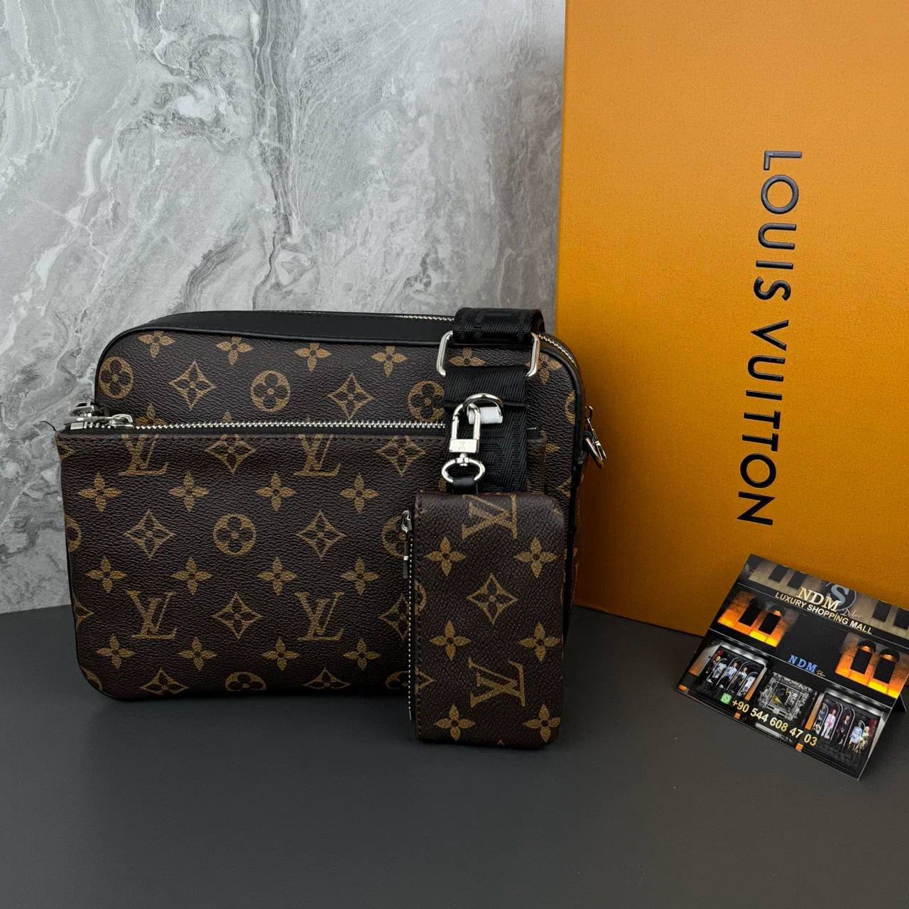 Men Trio Messenger bagCome with box dust bag