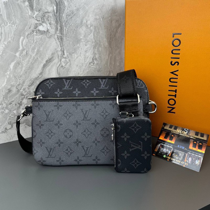 Men Trio Messenger bagCome with box dust bag