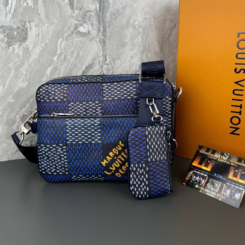 Men Trio Messenger bagCome with box dust bag