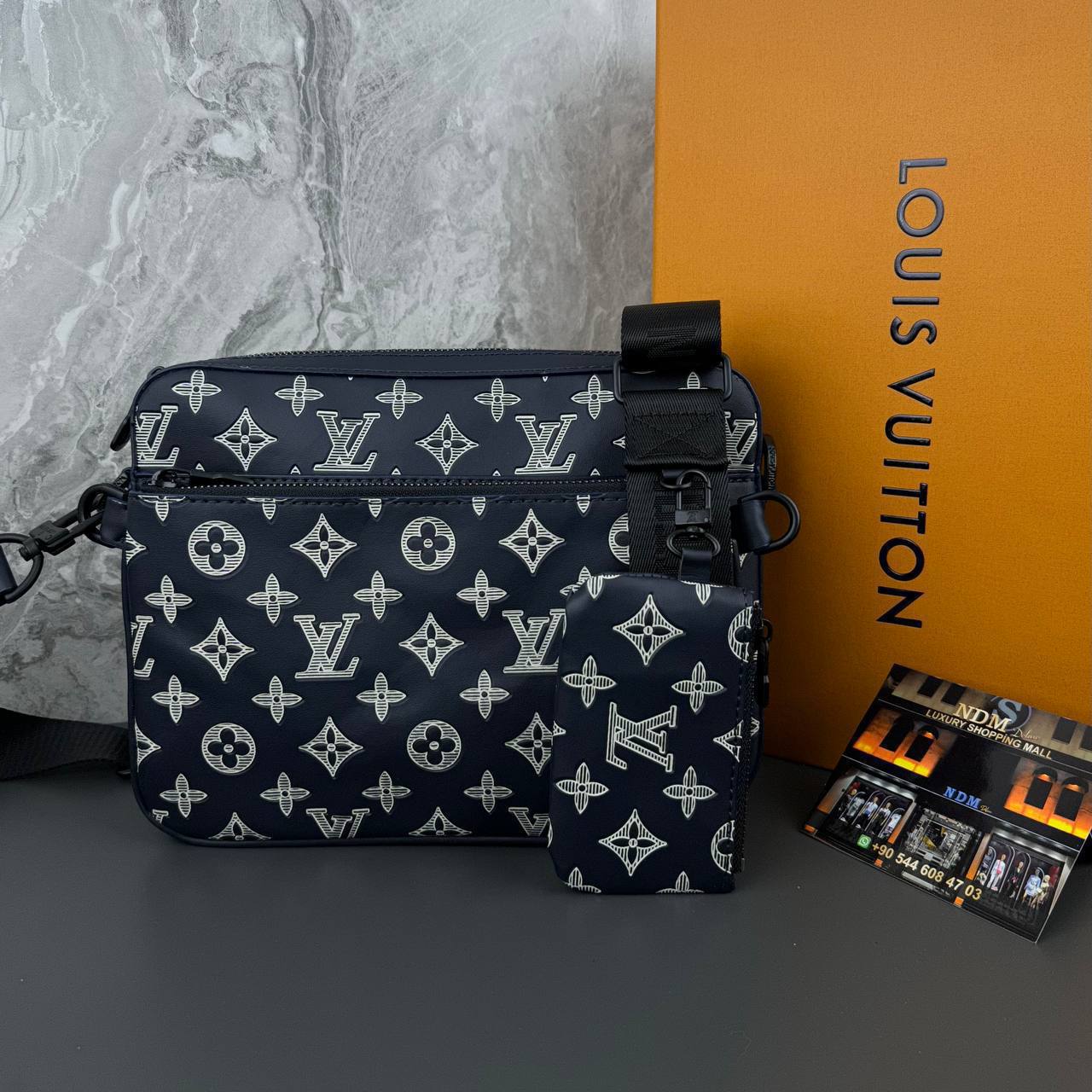 Men Trio Messenger bagCome with box dust bag