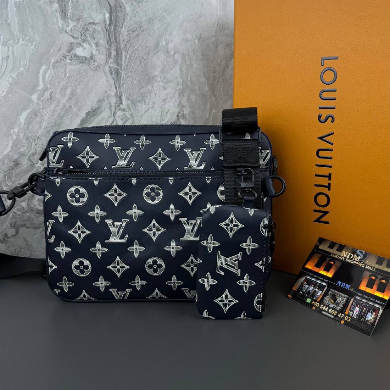 Men Trio Messenger bagCome with box dust bag